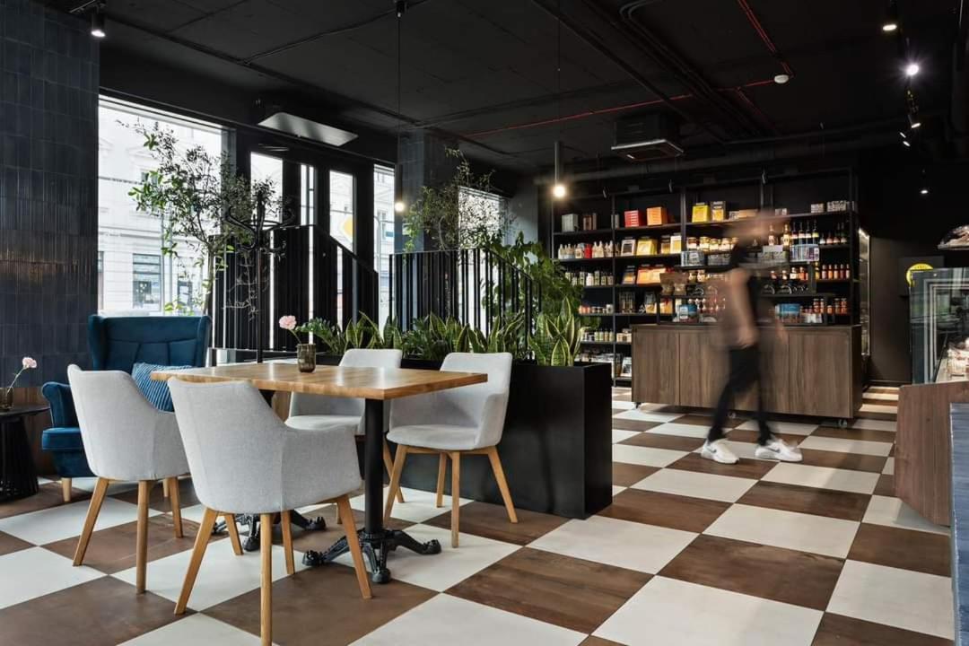 Luxury Center Apartments, Pool & Sauna & Gym & Self Check In 24 H & Free Parking Apartment Krakau