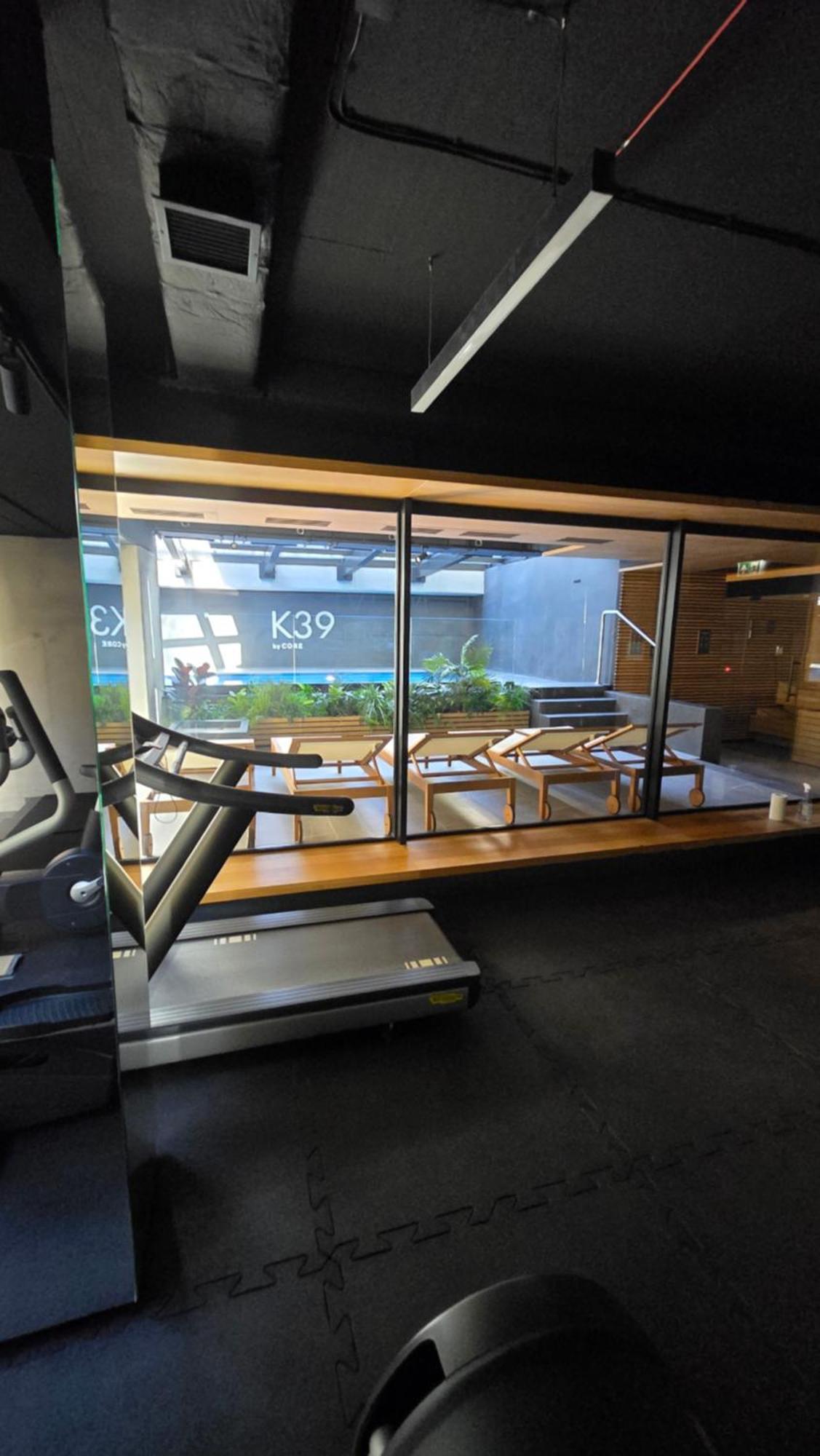 Luxury Center Apartments, Pool & Sauna & Gym & Self Check In 24 H & Free Parking *